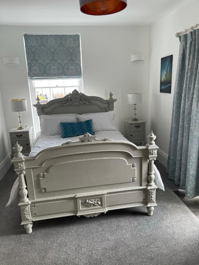 Master Accommodation Suite 2 Sea View With Balcony Hastings Ngoại thất bức ảnh